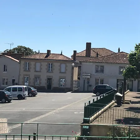 Place Au Repos Mouilleron-en-Pareds Exterior photo